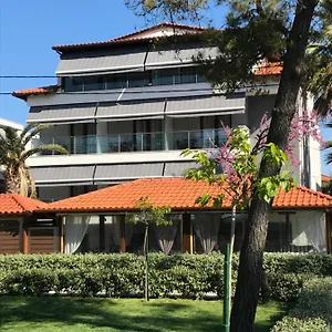 https://gkeea-hotel.hotelschalkidiki.net